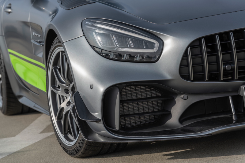 Illustration for article titled The 2020 Mercedes-AMG GT R Pro Is Most Hardcore Yet With Big Aero